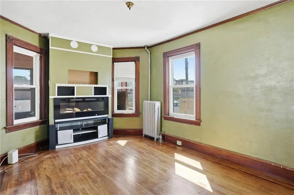 28 Orlo Avenue East Providence RI 02914
