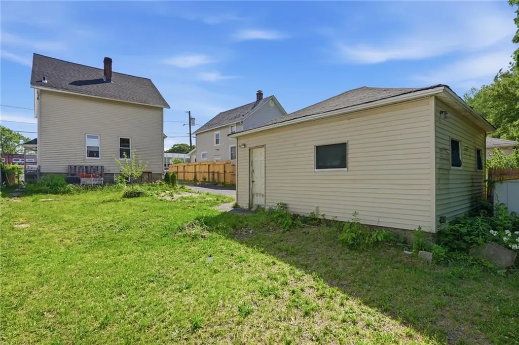 28 Orlo Avenue East Providence RI 02914