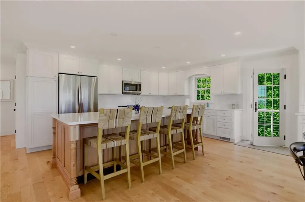 3 Richmond Pond Drive Westport MA 02790