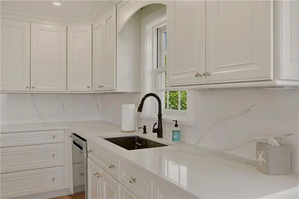 3 Richmond Pond Drive Westport MA 02790