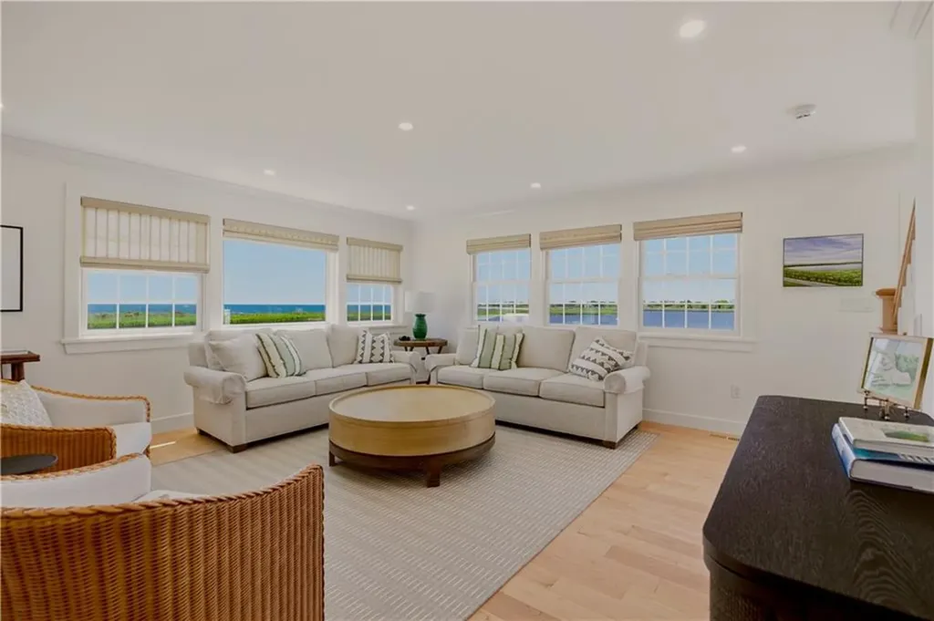 3 Richmond Pond Drive Westport MA 02790
