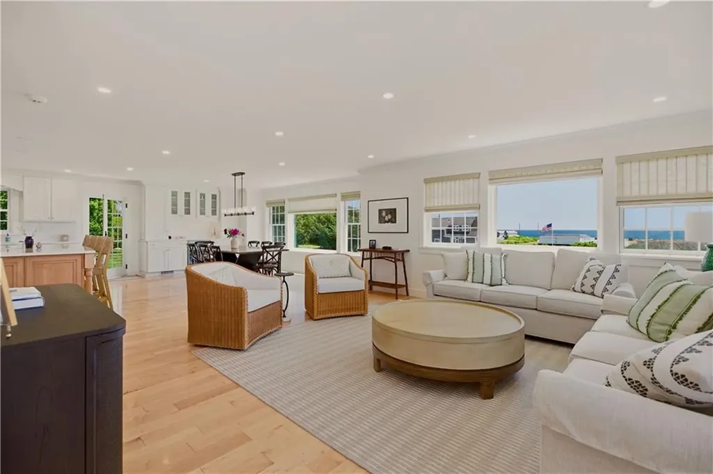3 Richmond Pond Drive Westport MA 02790
