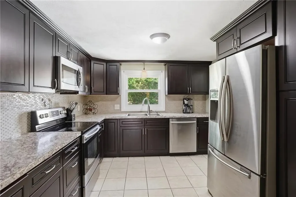 10 Faxon Street West Warwick RI 02893