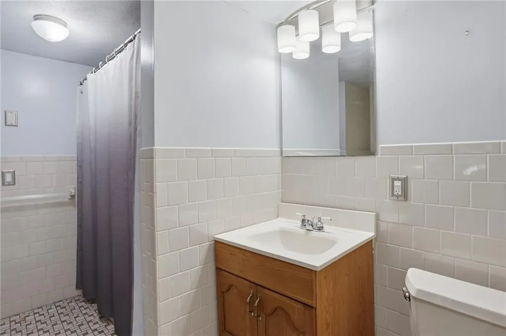 10 Faxon Street West Warwick RI 02893