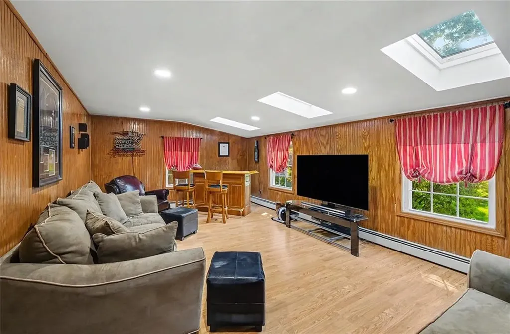 43 Follett Street Cumberland RI 02864
