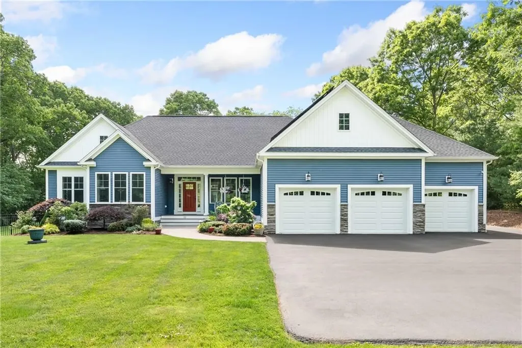 22 Lake Street Rehoboth MA 02769