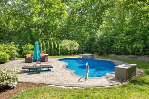 22 Lake Street Rehoboth MA 02769