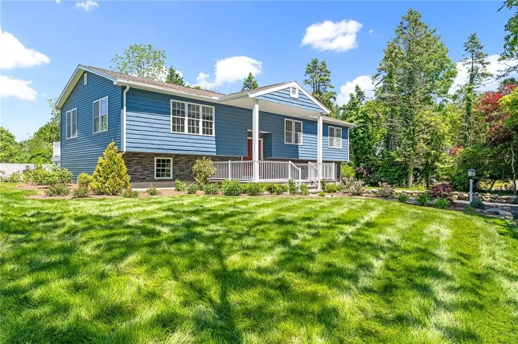4 Shore Road Westerly RI 02891