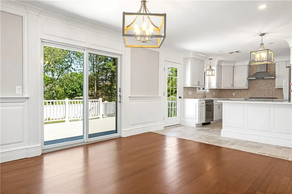 4 Shore Road Westerly RI 02891