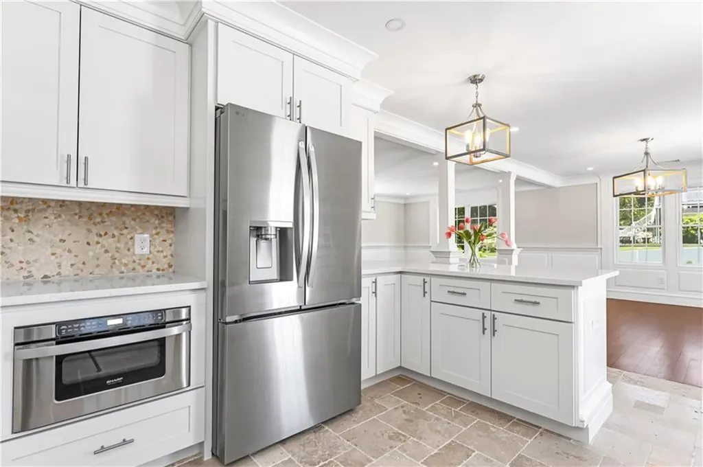 4 Shore Road Westerly RI 02891