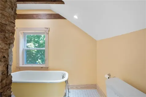 2930 Main Road Tiverton RI 02840