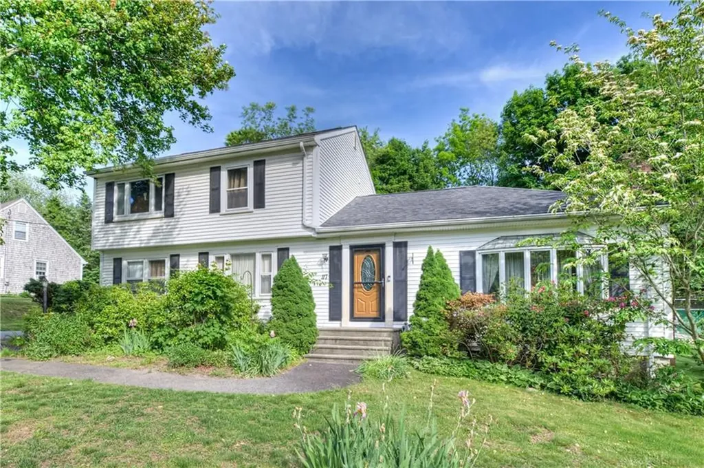 117 Bulgarmarsh Road Tiverton RI 02878