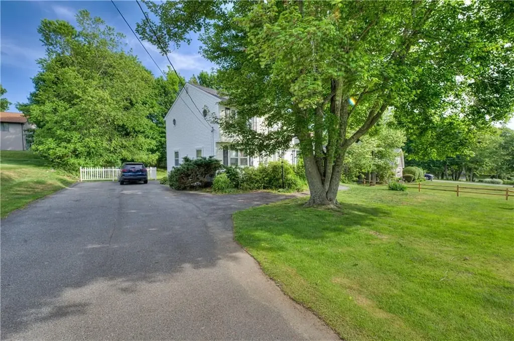 117 Bulgarmarsh Road Tiverton RI 02878