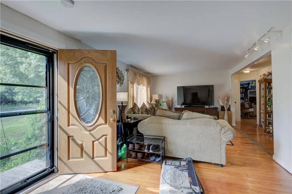 117 Bulgarmarsh Road Tiverton RI 02878