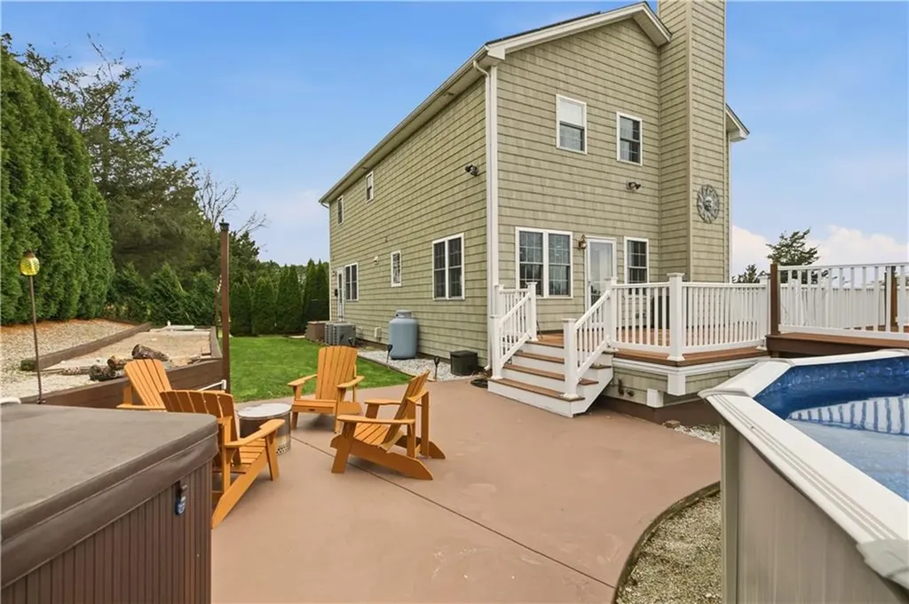 42 Lewis Street Tiverton RI 02878