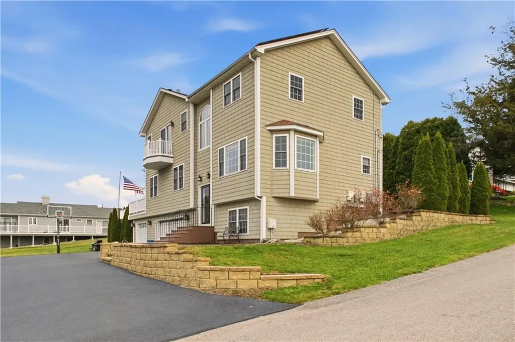 42 Lewis Street Tiverton RI 02878