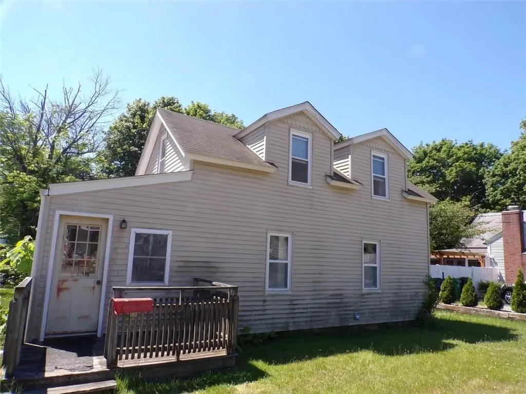 314 Arlington Avenue Warwick RI 02889