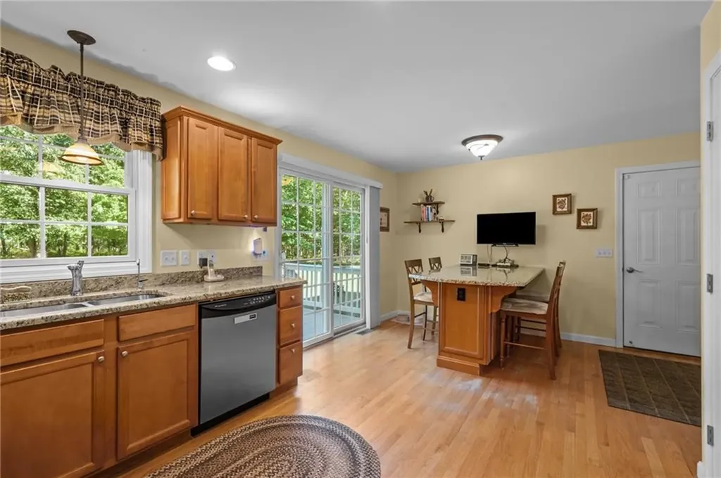 79 Clearview Drive Richmond RI 02892