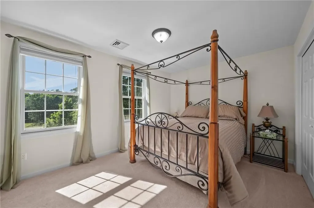 79 Clearview Drive Richmond RI 02892