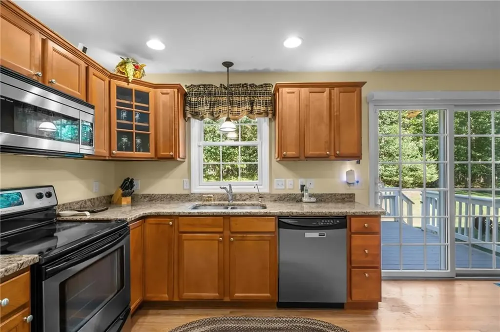 79 Clearview Drive Richmond RI 02892