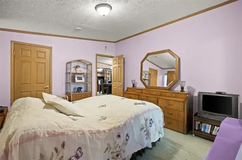 59 Robin Drive Tiverton RI 02878