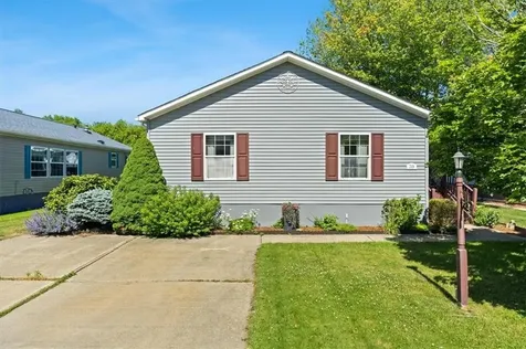 59 Robin Drive Tiverton RI 02878