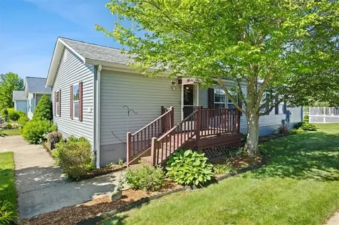 59 Robin Drive Tiverton RI 02878