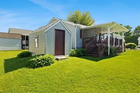 59 Robin Drive Tiverton RI 02878