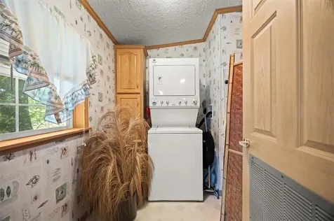 59 Robin Drive Tiverton RI 02878
