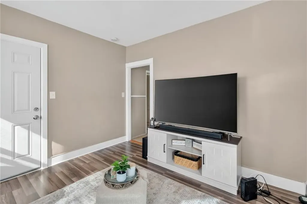 142 Richard Street Cranston RI 02910