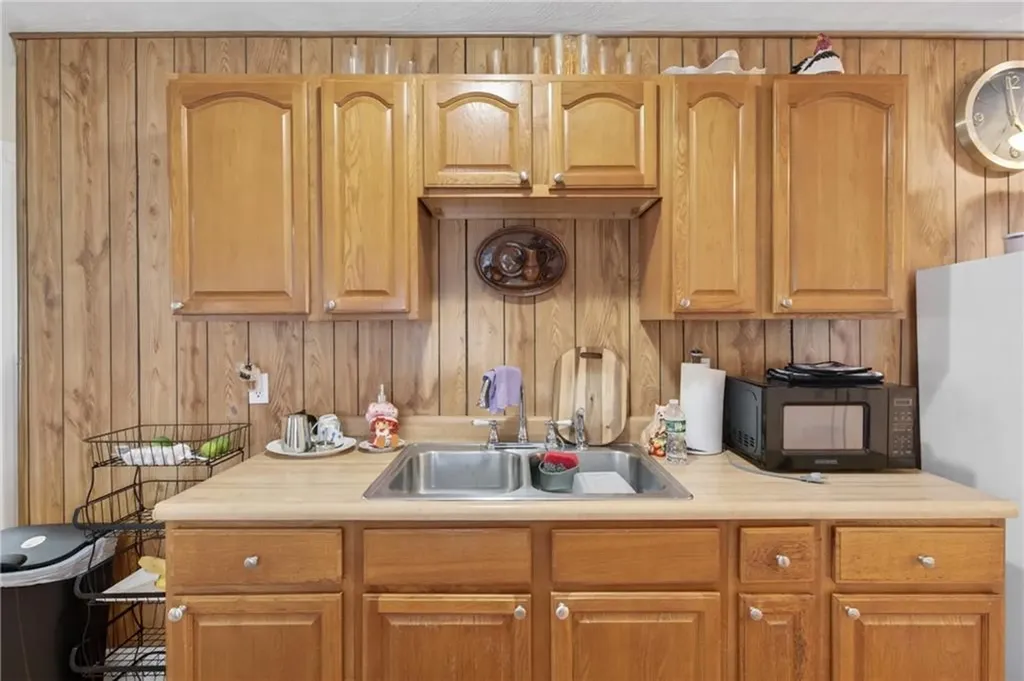 142 Richard Street Cranston RI 02910