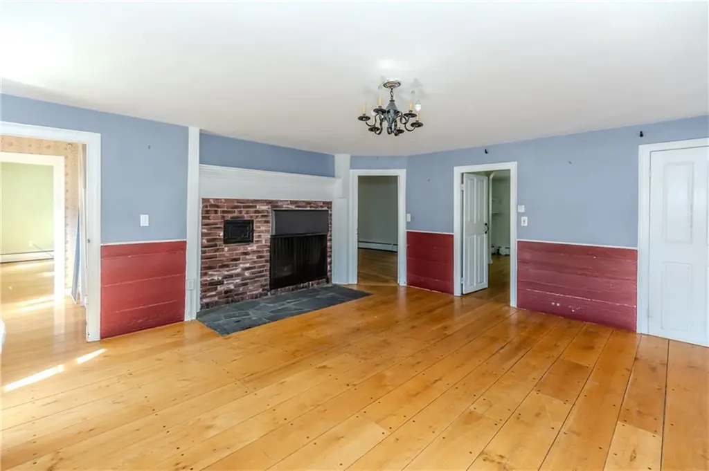 60 Colwell Road Smithfield RI 02828