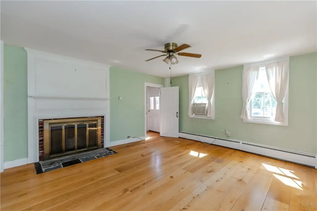60 Colwell Road Smithfield RI 02828