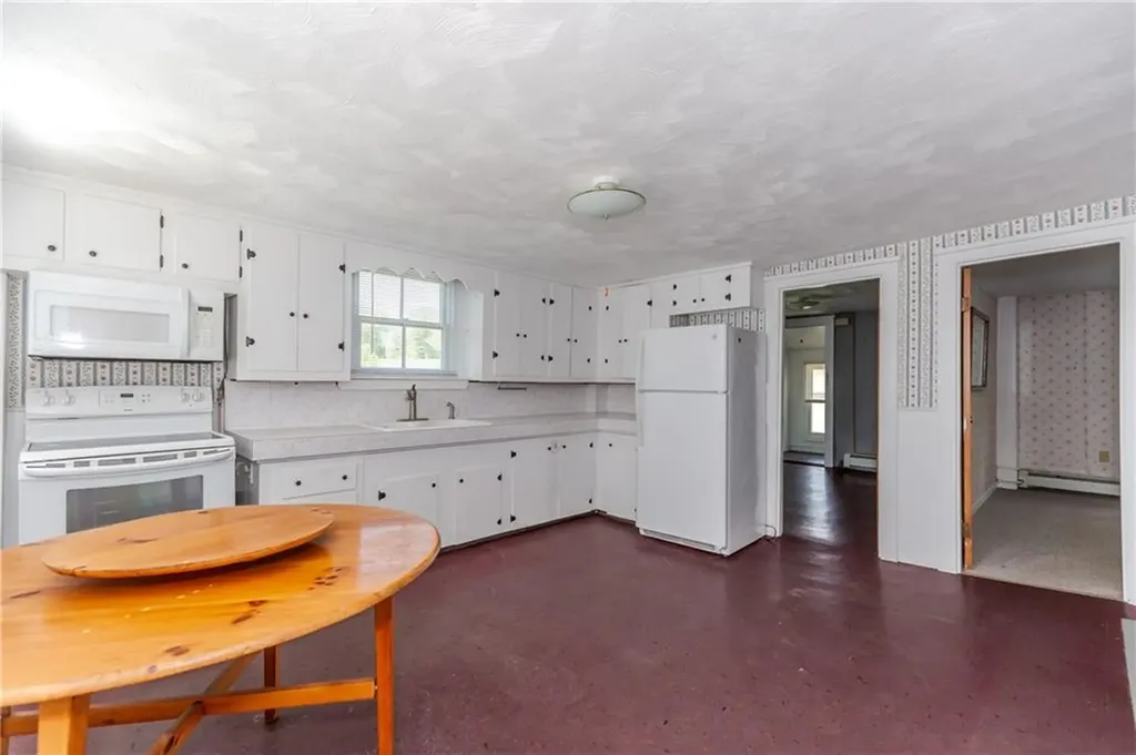 60 Colwell Road Smithfield RI 02828