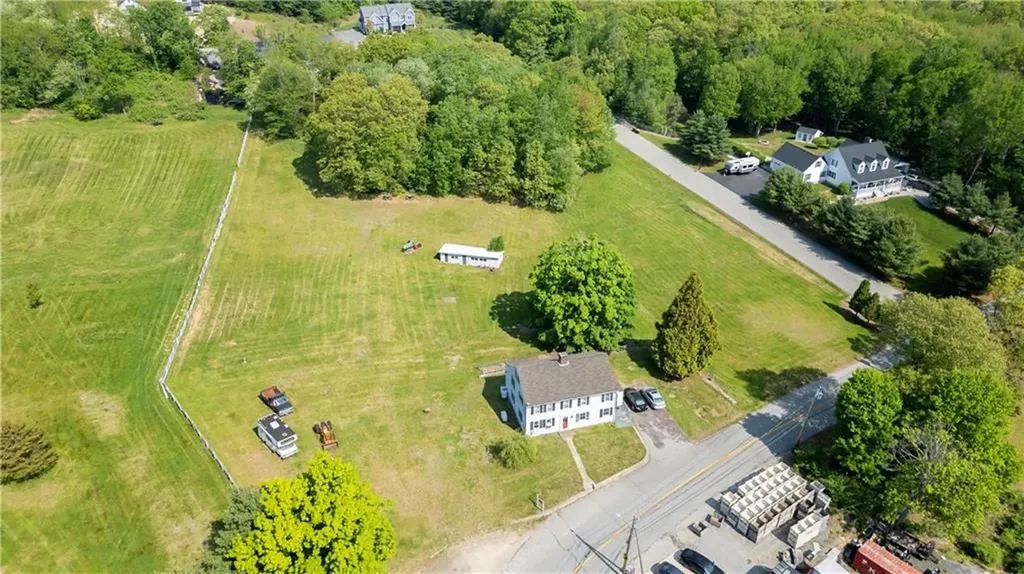 60 Colwell Road Smithfield RI 02828