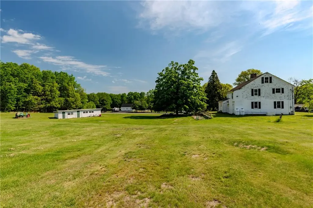 60 Colwell Road Smithfield RI 02828