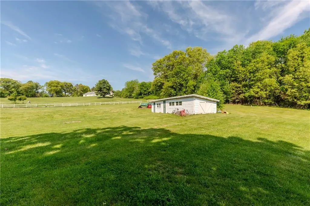 60 Colwell Road Smithfield RI 02828