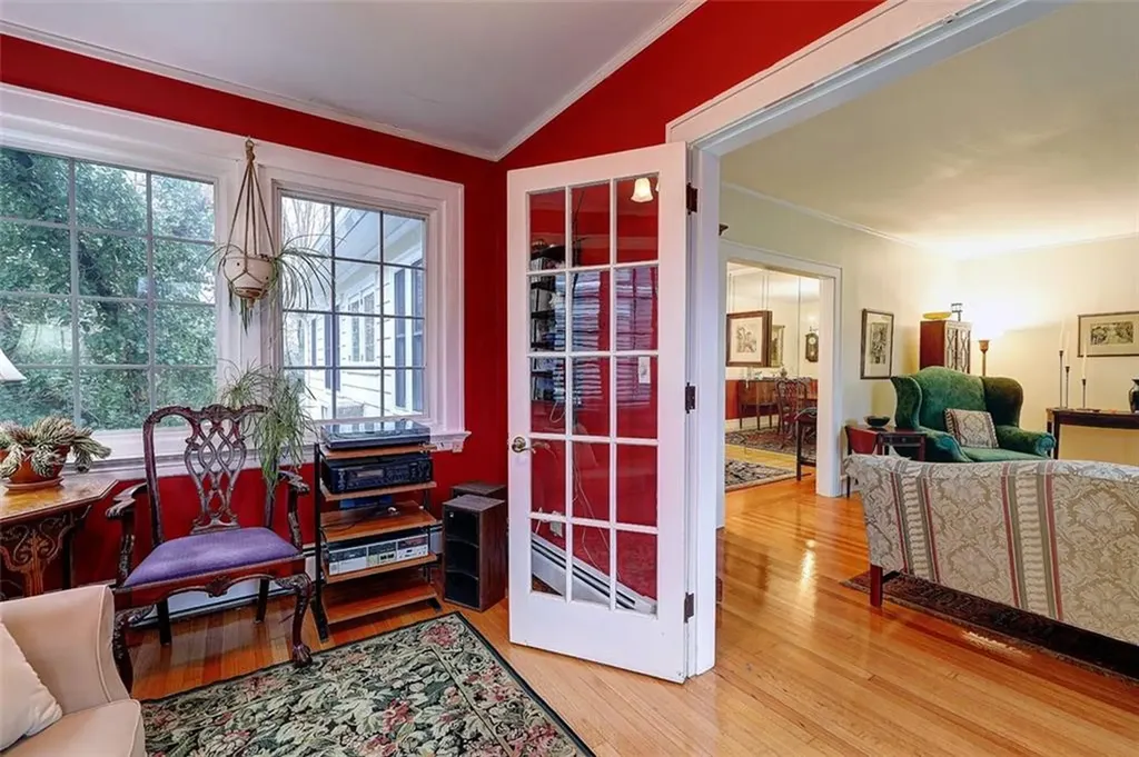 20 Grotto Avenue Providence RI 02906