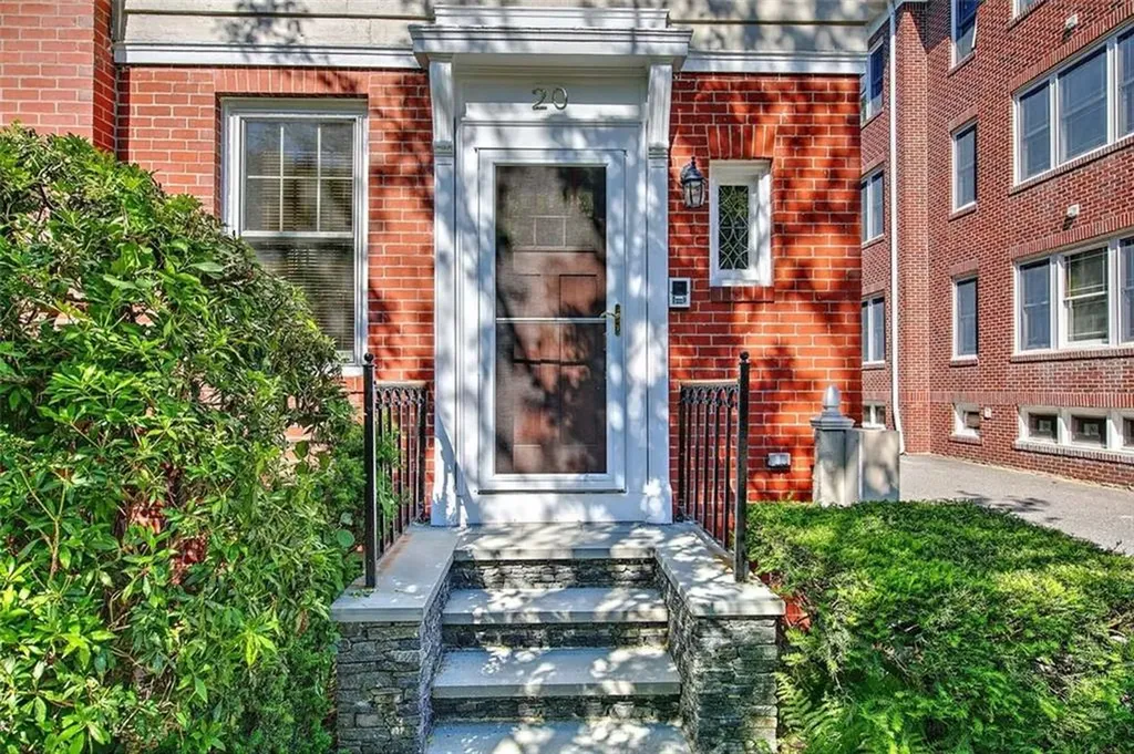 20 Grotto Avenue Providence RI 02906