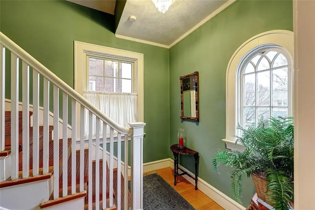 20 Grotto Avenue Providence RI 02906