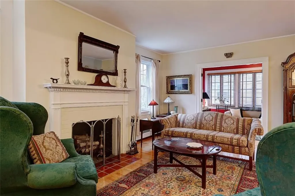 20 Grotto Avenue Providence RI 02906