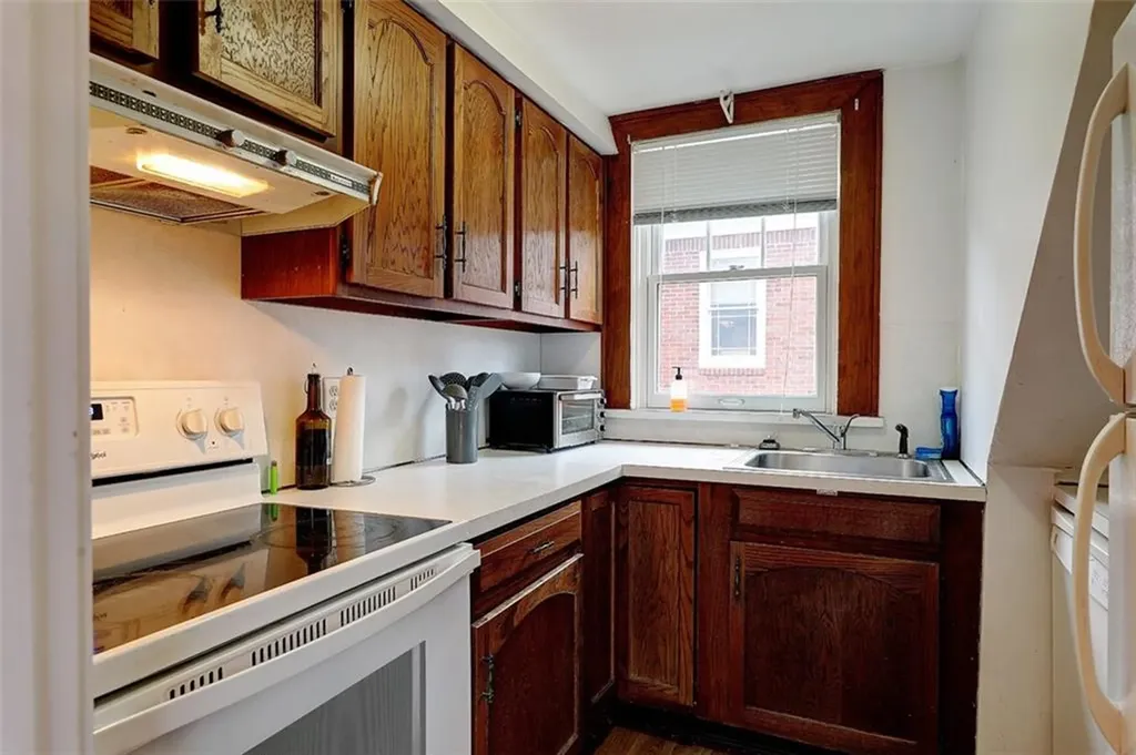 20 Grotto Avenue Providence RI 02906