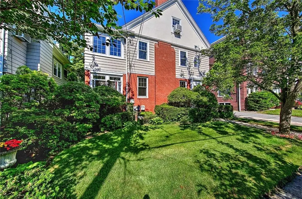 20 Grotto Avenue Providence RI 02906