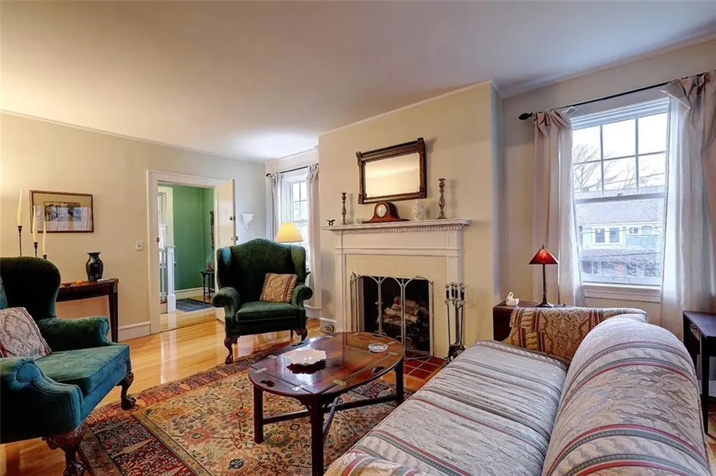 20 Grotto Avenue Providence RI 02906