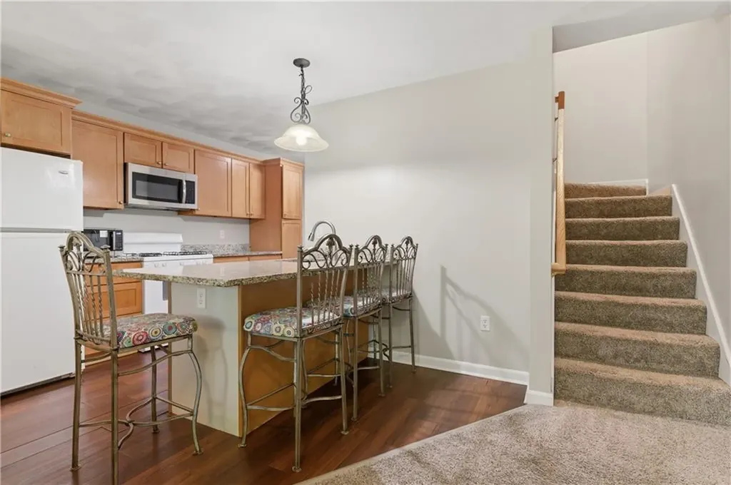 8 Susan Circle South Kingstown RI 02879