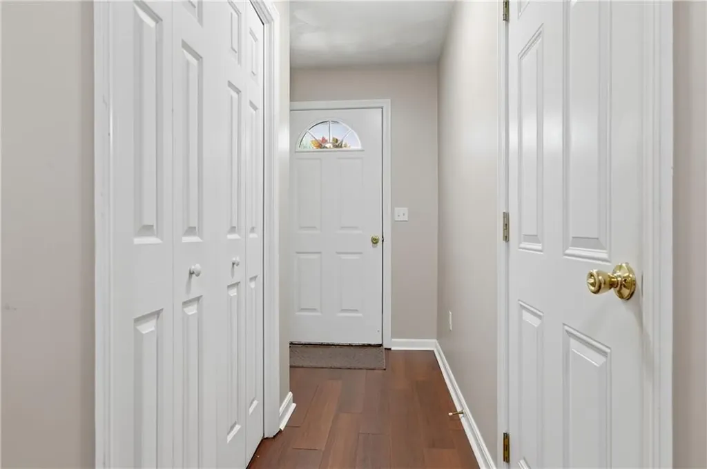 8 Susan Circle South Kingstown RI 02879