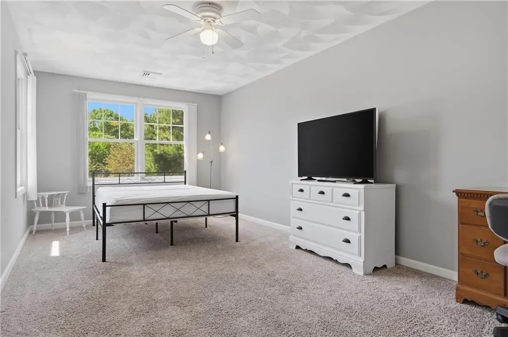 8 Susan Circle South Kingstown RI 02879