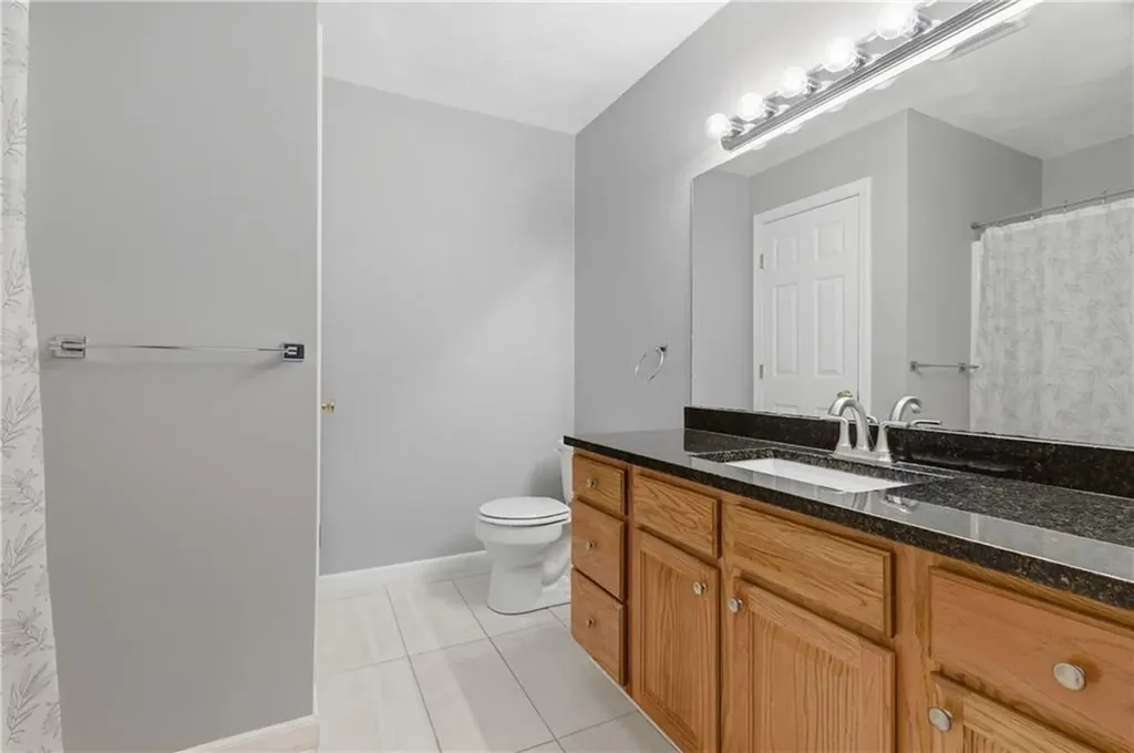8 Susan Circle South Kingstown RI 02879