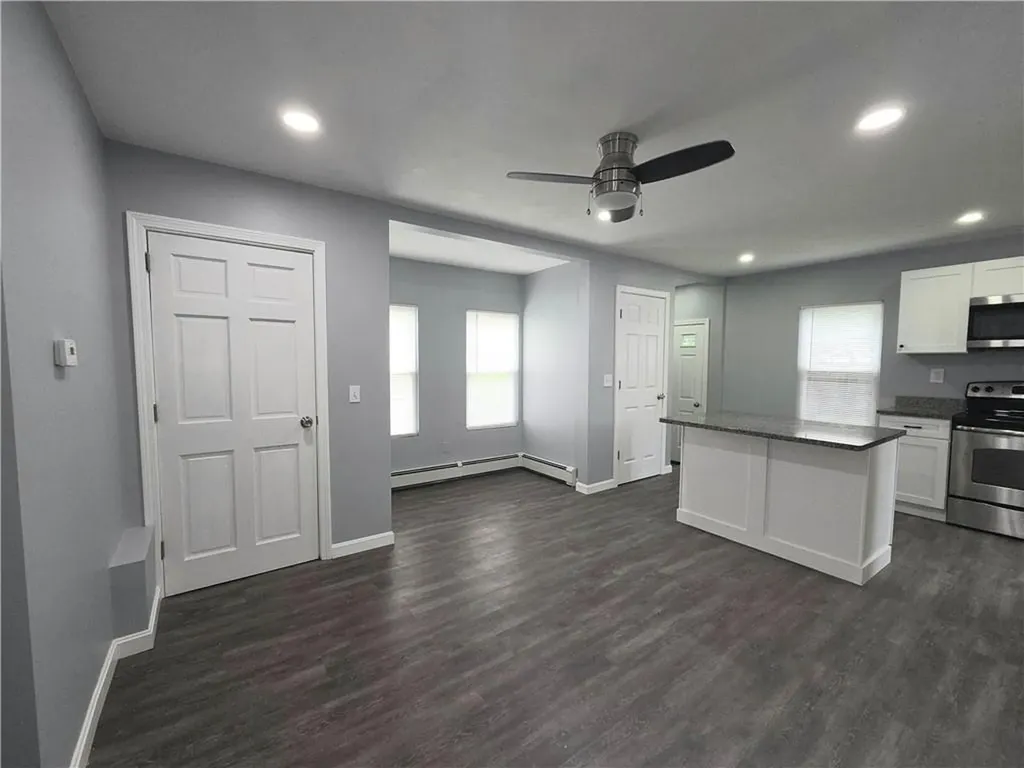 32 Gooding Street Pawtucket RI 02860