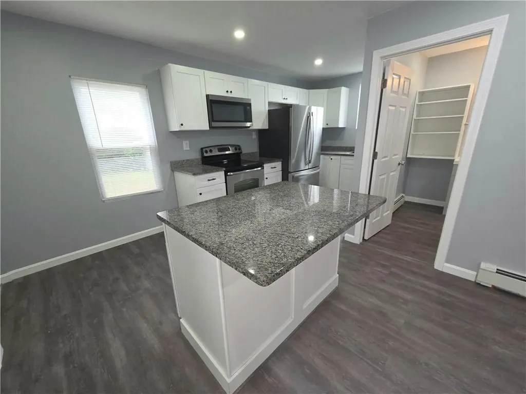 32 Gooding Street Pawtucket RI 02860